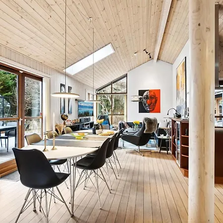 Nannah - 100m From The Sea By Interhome *